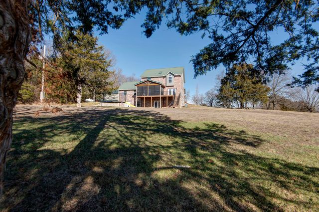 5389 E Farm Road 52, Fair Grove, MO 65648