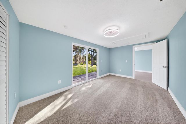 662 SE Essex Drive, Port St. Lucie, FL 34984