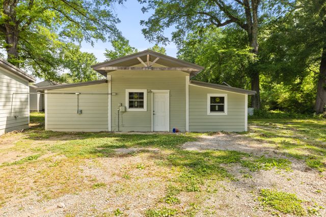 1432 Happy Valley Road, Rossville, GA 30741