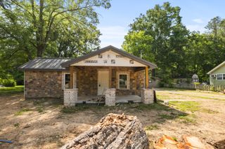 1432 Happy Valley Road, Rossville, GA 30741