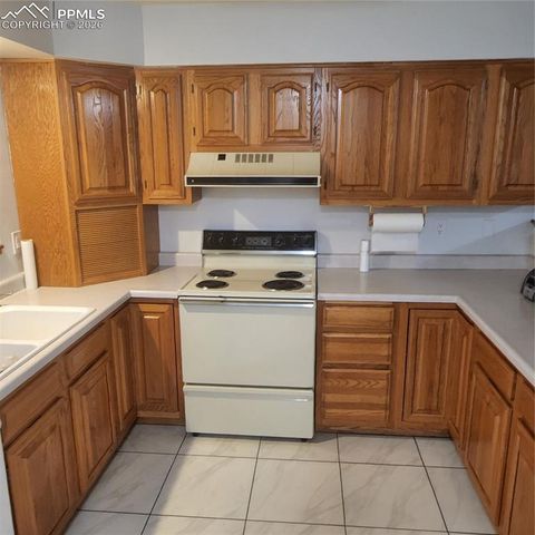 1014 Lutheran Way, Colorado Springs, CO 80915