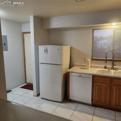 1014 Lutheran Way, Colorado Springs, CO 80915