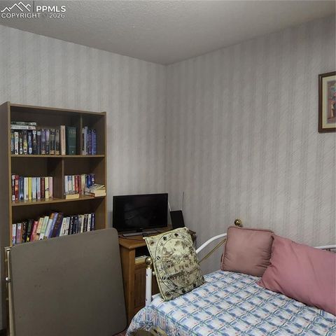 1014 Lutheran Way, Colorado Springs, CO 80915