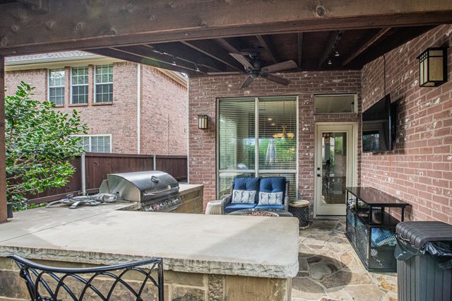 3240 Paddock Circle, Flower Mound, TX 75022