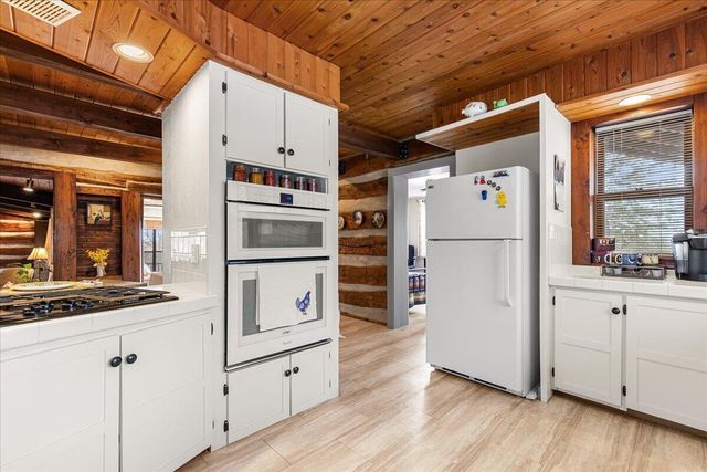 2666 Jackson DRIVE, Jackson, WI 53037