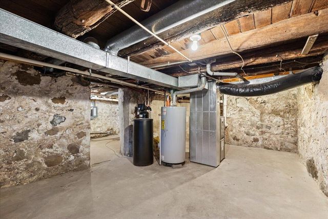 2666 Jackson DRIVE, Jackson, WI 53037