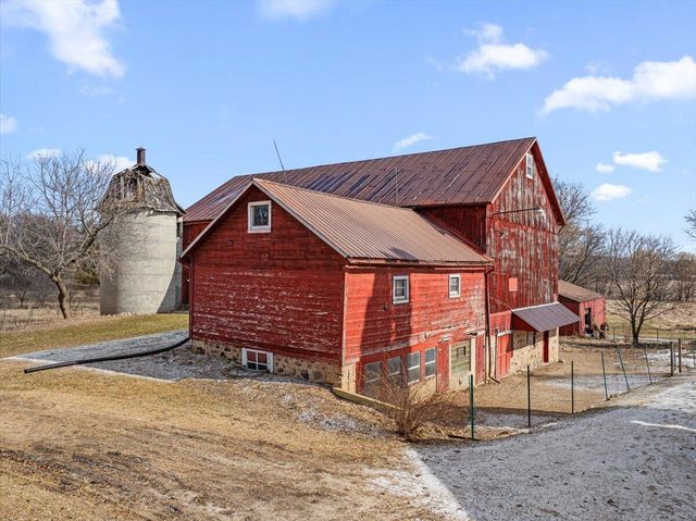 2666 Jackson DRIVE, Jackson, WI 53037