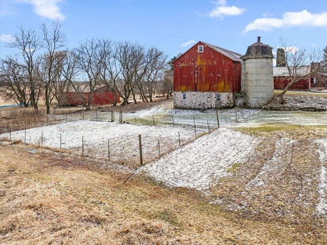 2666 Jackson DRIVE, Jackson, WI 53037