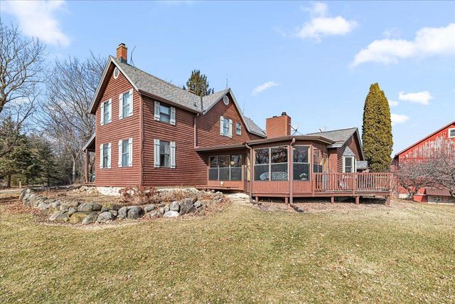 2666 Jackson DRIVE, Jackson, WI 53037