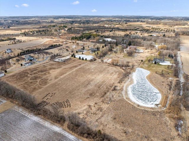 2666 Jackson DRIVE, Jackson, WI 53037