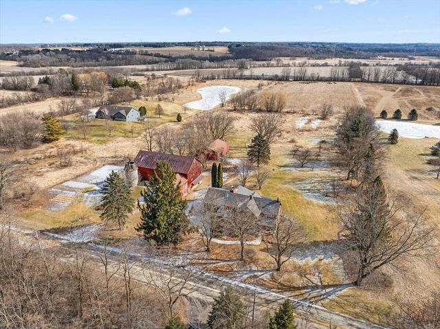 2666 Jackson DRIVE, Jackson, WI 53037