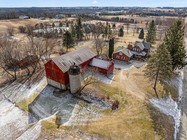 2666 Jackson DRIVE, Jackson, WI 53037