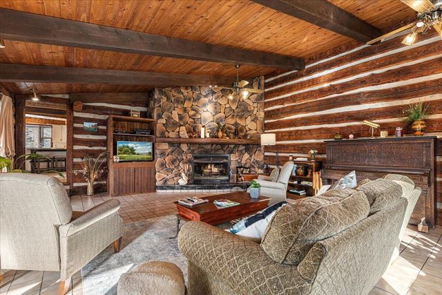 2666 Jackson DRIVE, Jackson, WI 53037