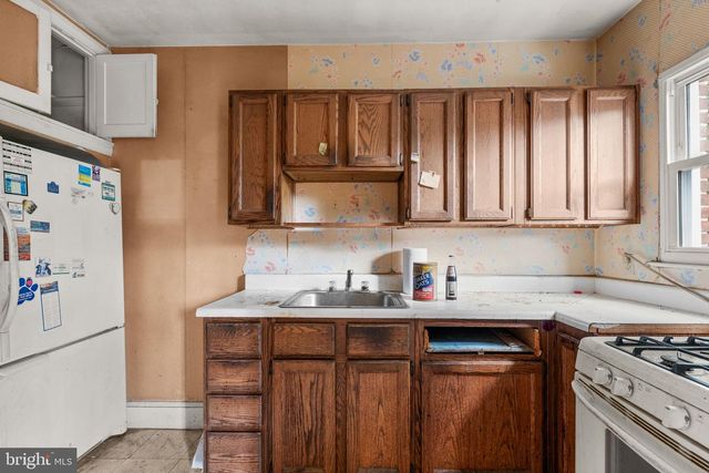 3727 ELKADER ROAD, Baltimore, MD 21218