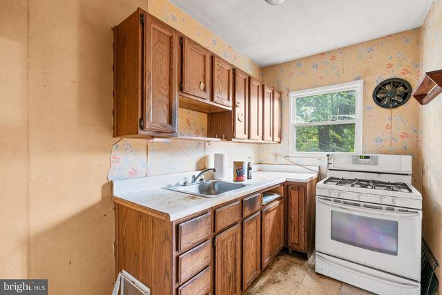 3727 ELKADER ROAD, Baltimore, MD 21218