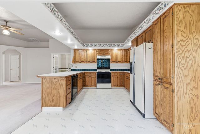 2318 North Astaire Way, Meridian, ID 83646