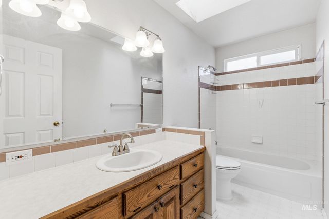 2318 North Astaire Way, Meridian, ID 83646