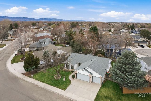 2318 North Astaire Way, Meridian, ID 83646