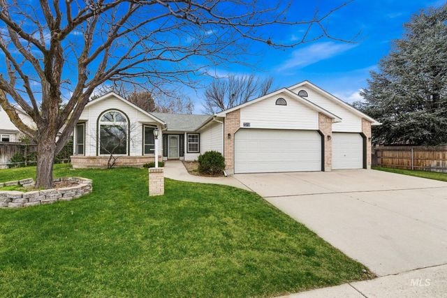 2318 North Astaire Way, Meridian, ID 83646