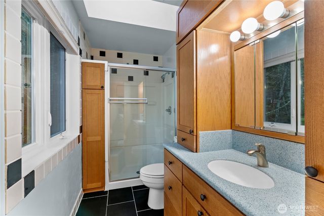 22415 S Herron Boulevard NW, Lakebay, WA 98349