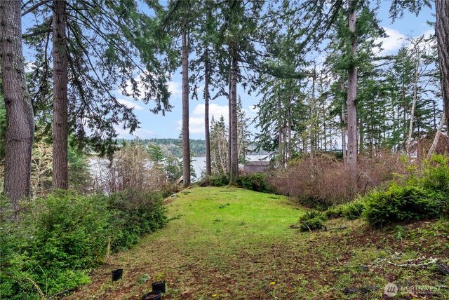 22415 S Herron Boulevard NW, Lakebay, WA 98349