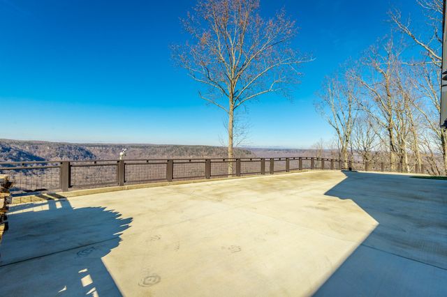557 High Point Lane, Jasper, TN 37347