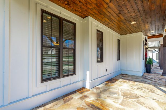 557 High Point Lane, Jasper, TN 37347