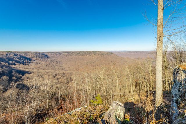 557 High Point Lane, Jasper, TN 37347