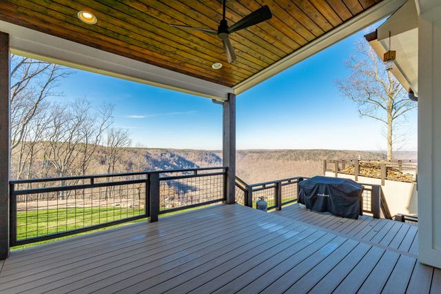 557 High Point Lane, Jasper, TN 37347