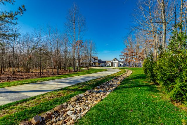 557 High Point Lane, Jasper, TN 37347