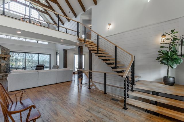 557 High Point Lane, Jasper, TN 37347