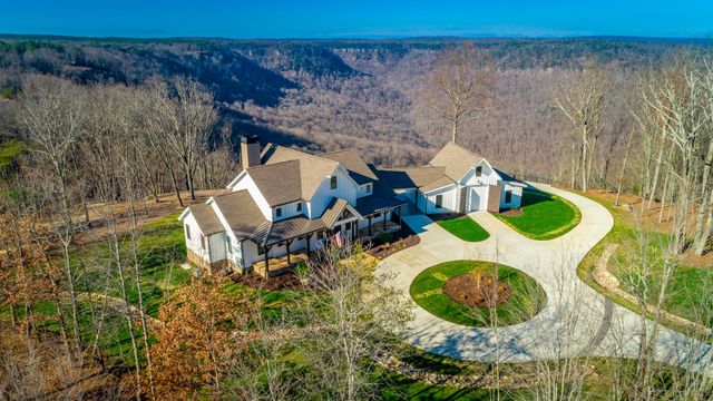 557 High Point Lane, Jasper, TN 37347