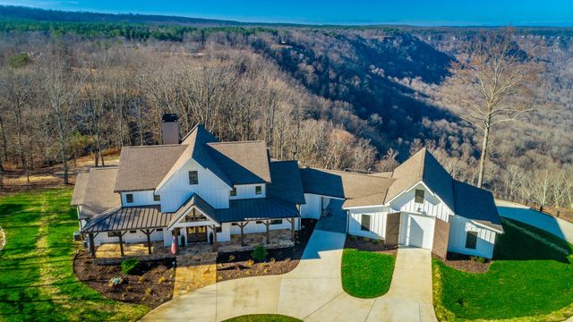 557 High Point Lane, Jasper, TN 37347