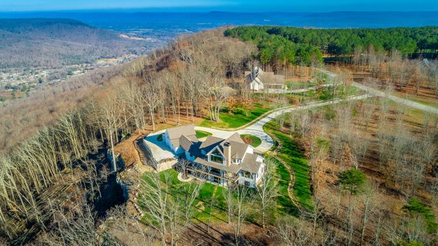 557 High Point Lane, Jasper, TN 37347