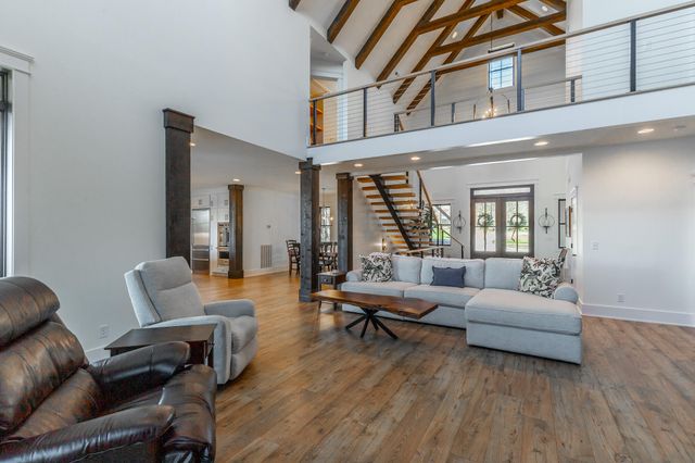 557 High Point Lane, Jasper, TN 37347