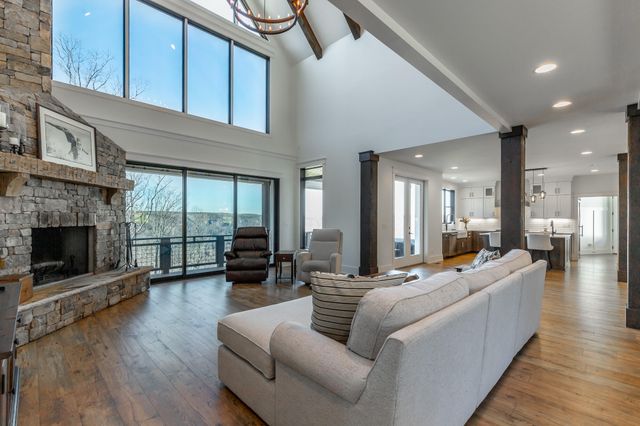 557 High Point Lane, Jasper, TN 37347