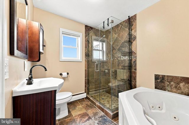2432 S BANCROFT ST, Philadelphia, PA 19145