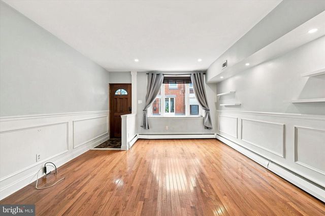 2432 S BANCROFT ST, Philadelphia, PA 19145