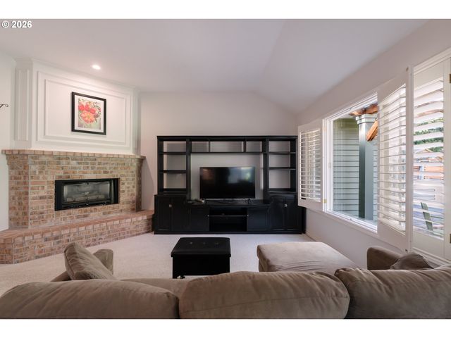 29653 Sw CAMELOT St, Wilsonville, OR 97070