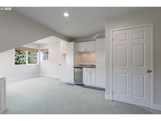 29653 Sw CAMELOT St, Wilsonville, OR 97070
