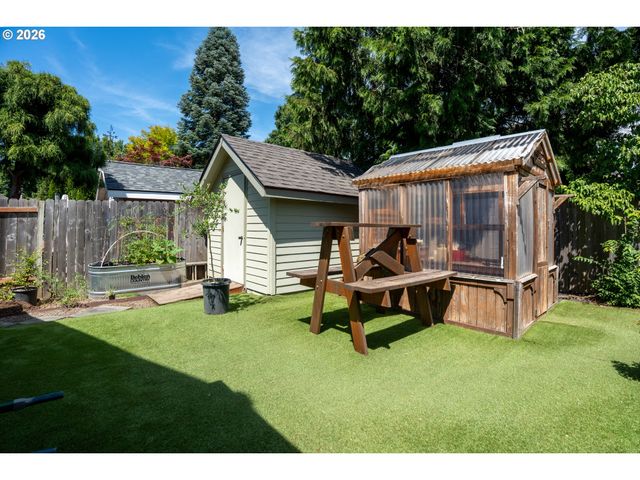29653 Sw CAMELOT St, Wilsonville, OR 97070