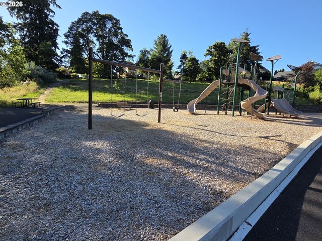 29653 Sw CAMELOT St, Wilsonville, OR 97070