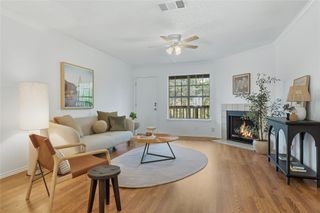 2215 Post RD 2070, Austin, TX 78704