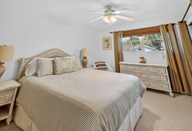 262 SE Monterey Avenue, Stuart, FL 34996