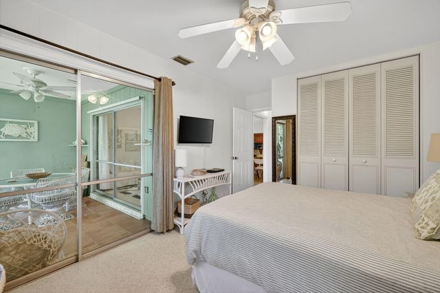 262 SE Monterey Avenue, Stuart, FL 34996