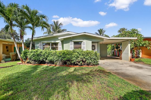 262 SE Monterey Avenue, Stuart, FL 34996