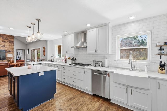 2703 Chinquapin Oak Lane, Arlington, TX 76012