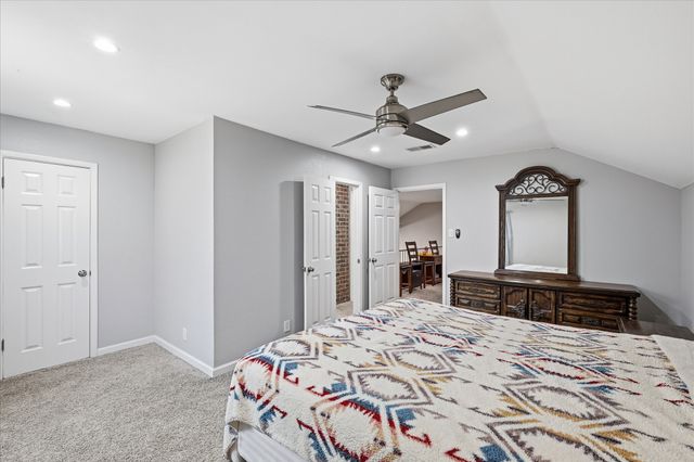 2703 Chinquapin Oak Lane, Arlington, TX 76012