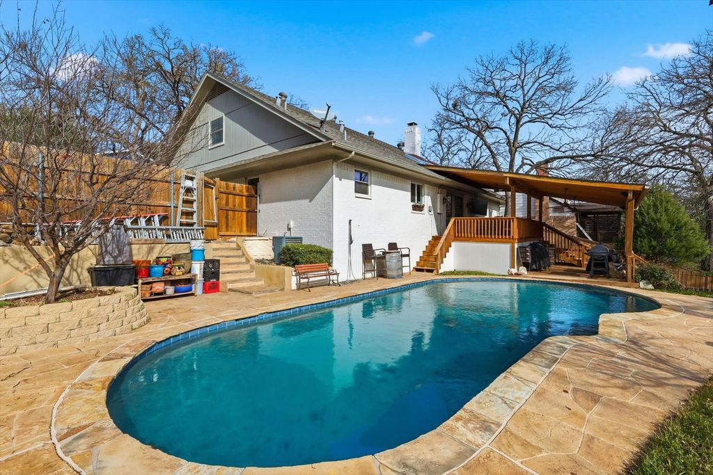 2703 Chinquapin Oak Lane, Arlington, TX 76012