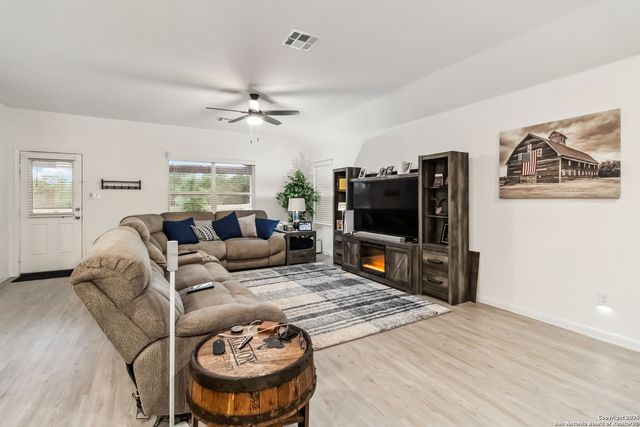 14702 Somerset Mill, San Antonio, TX 78254